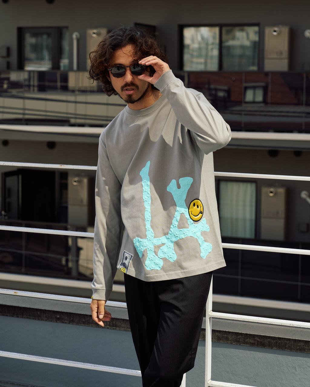 5.6ozコットン天竺 ボーンLAフォームプリント  LS Tシャツ(624-02899)