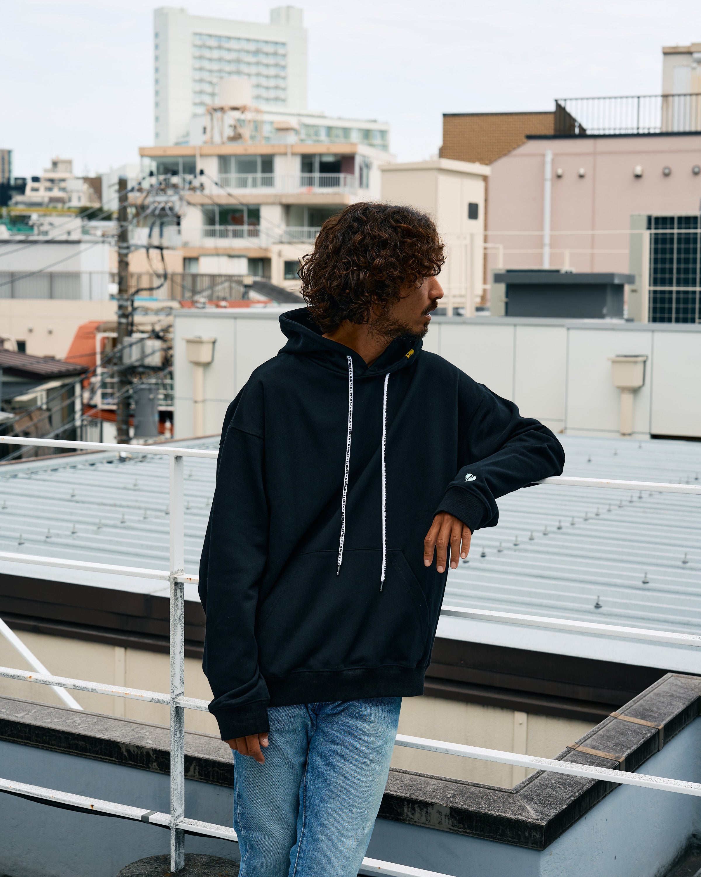 ヘビーウエイト裏毛 パールロゴ プルパーカー