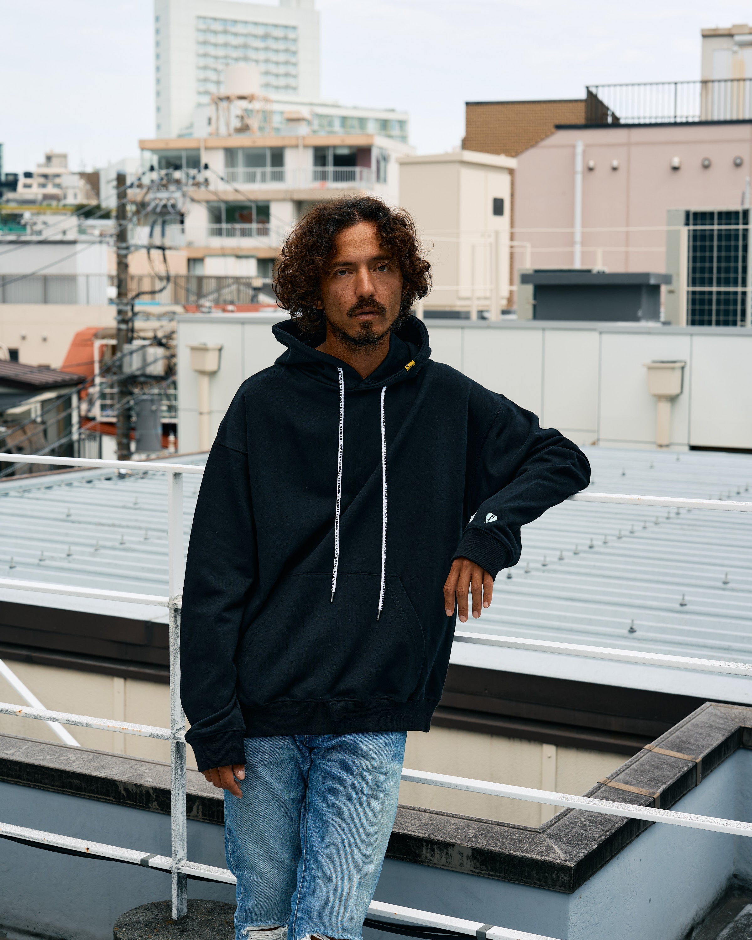 ヘビーウエイト裏毛 パールロゴ プルパーカー