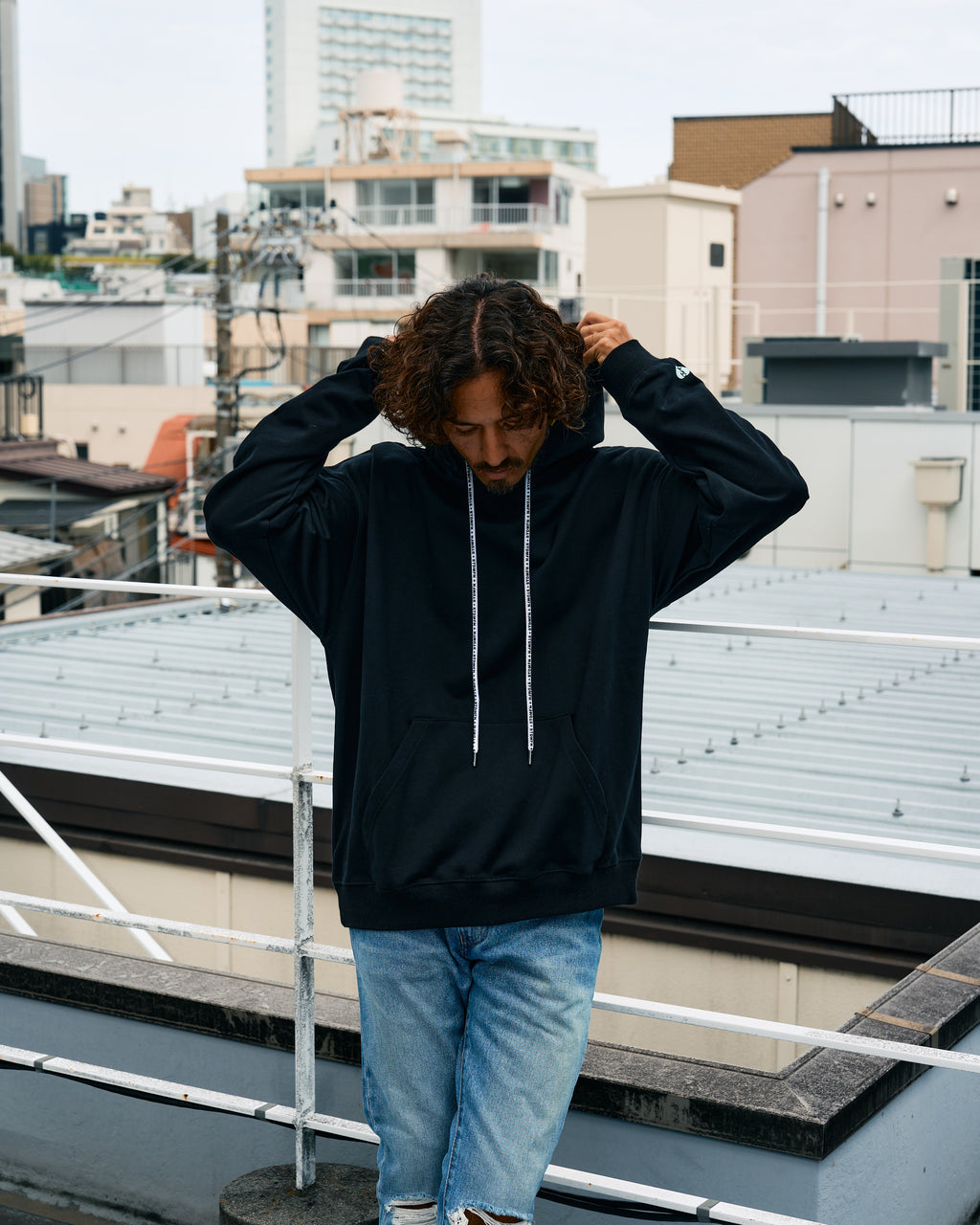 ヘビーウエイト裏毛 パールロゴ プルパーカー