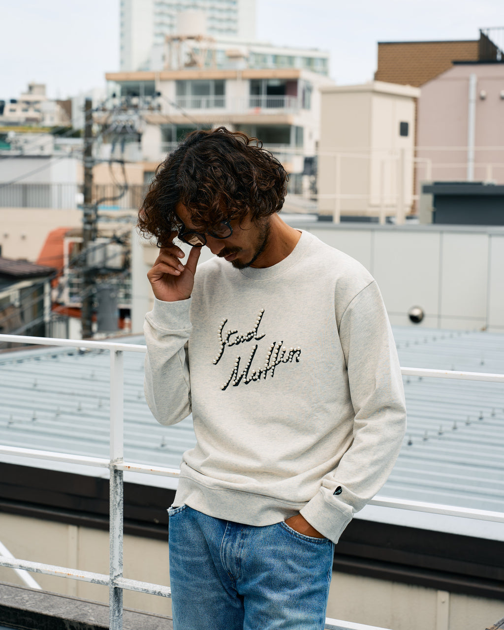 ヘビーウエイト裏毛パイル パールロゴ スエットシャツ