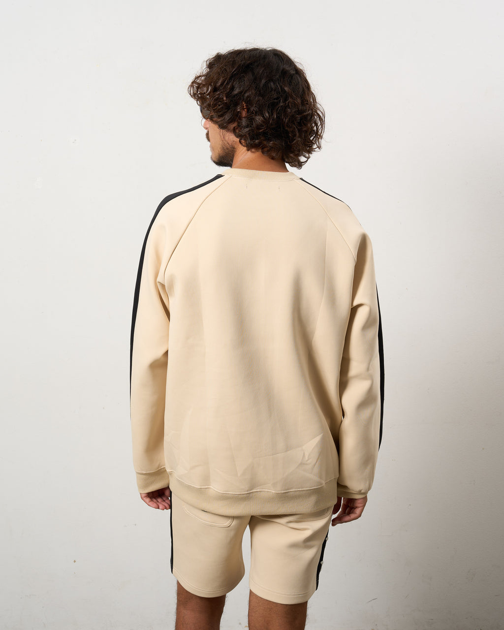 TRストレッチポンチ ラインストーン ターゲットベア ラインスエットシャツ