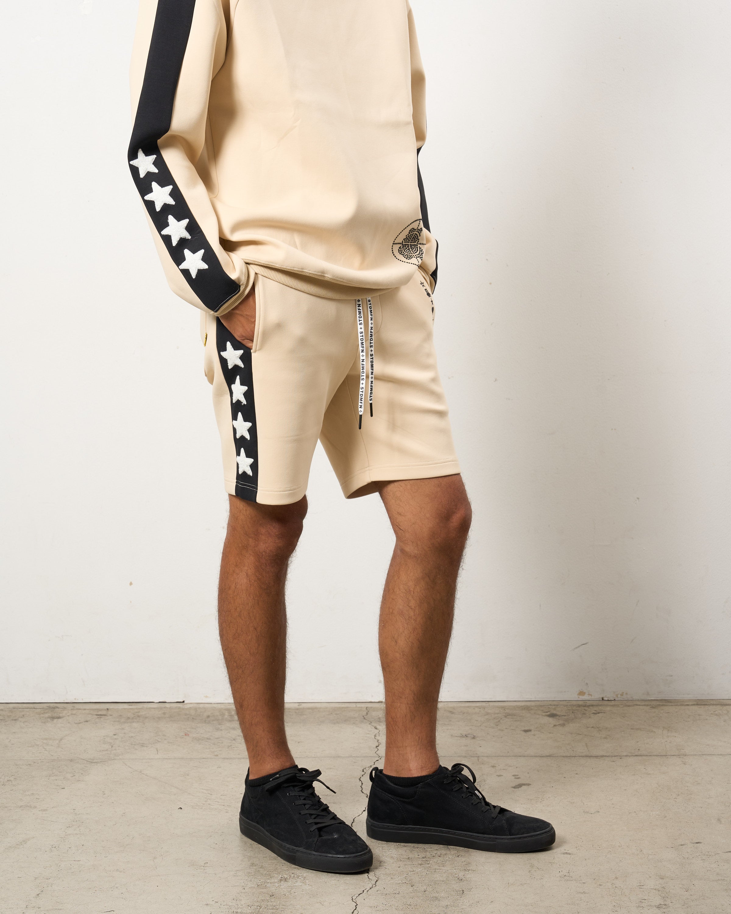 TRストレッチポンチ ラインストーン ターゲットベア ラインショートパンツ