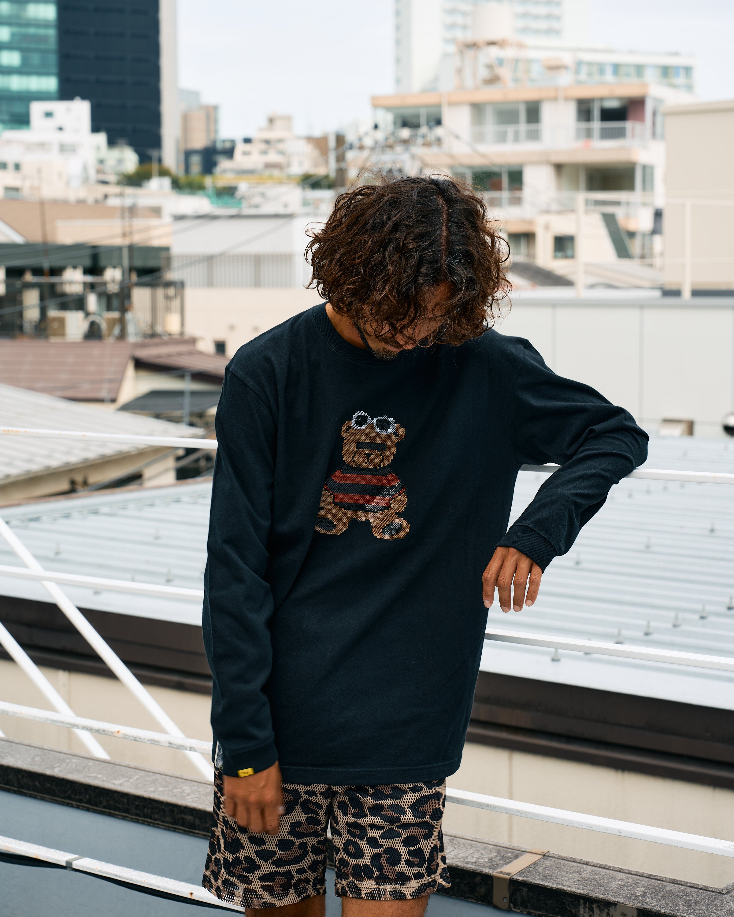 5.6ozコットン天竺 カートベアシークイン LSシャツ