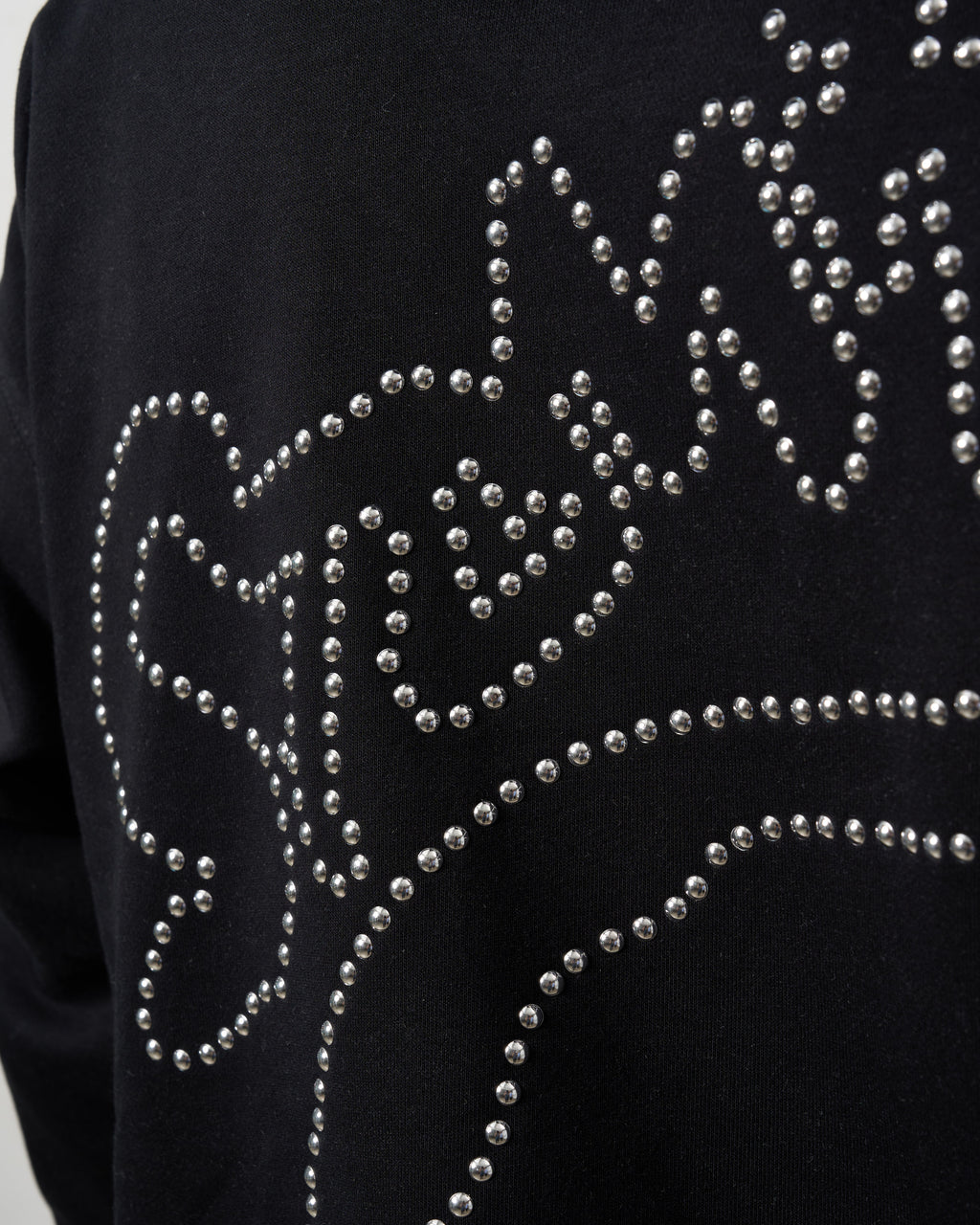 ヘビーウエイト裏毛パイル メタルスタッズウェービーロゴ プルパーカー