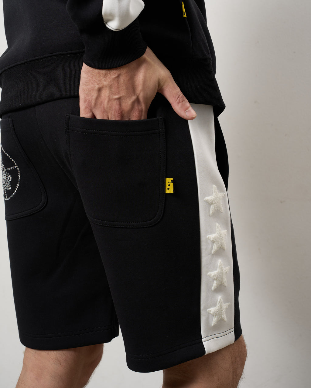 TRストレッチポンチ ラインストーン ターゲットベア ラインショートパンツ