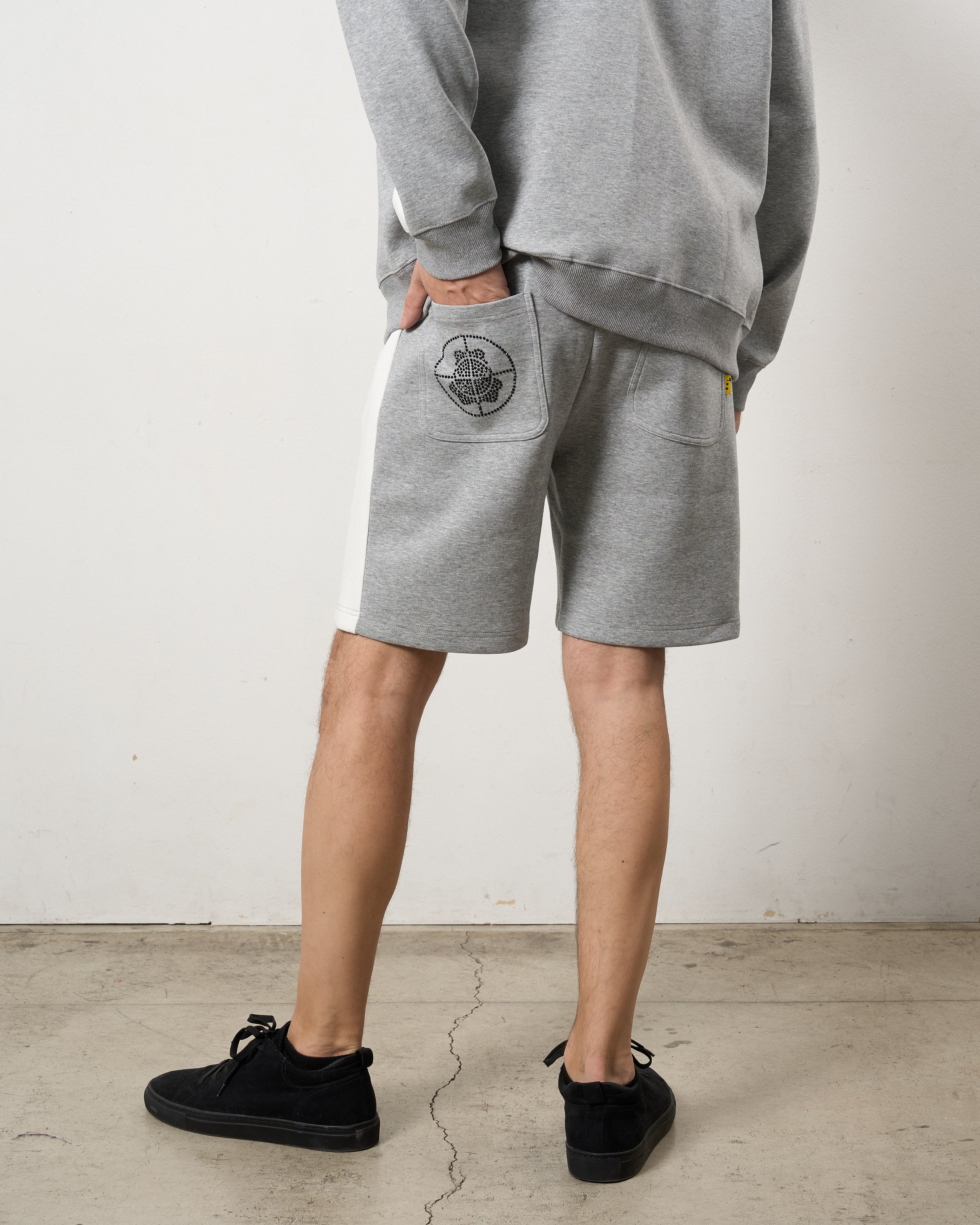 TRストレッチポンチ ラインストーン ターゲットベア ラインショートパンツ