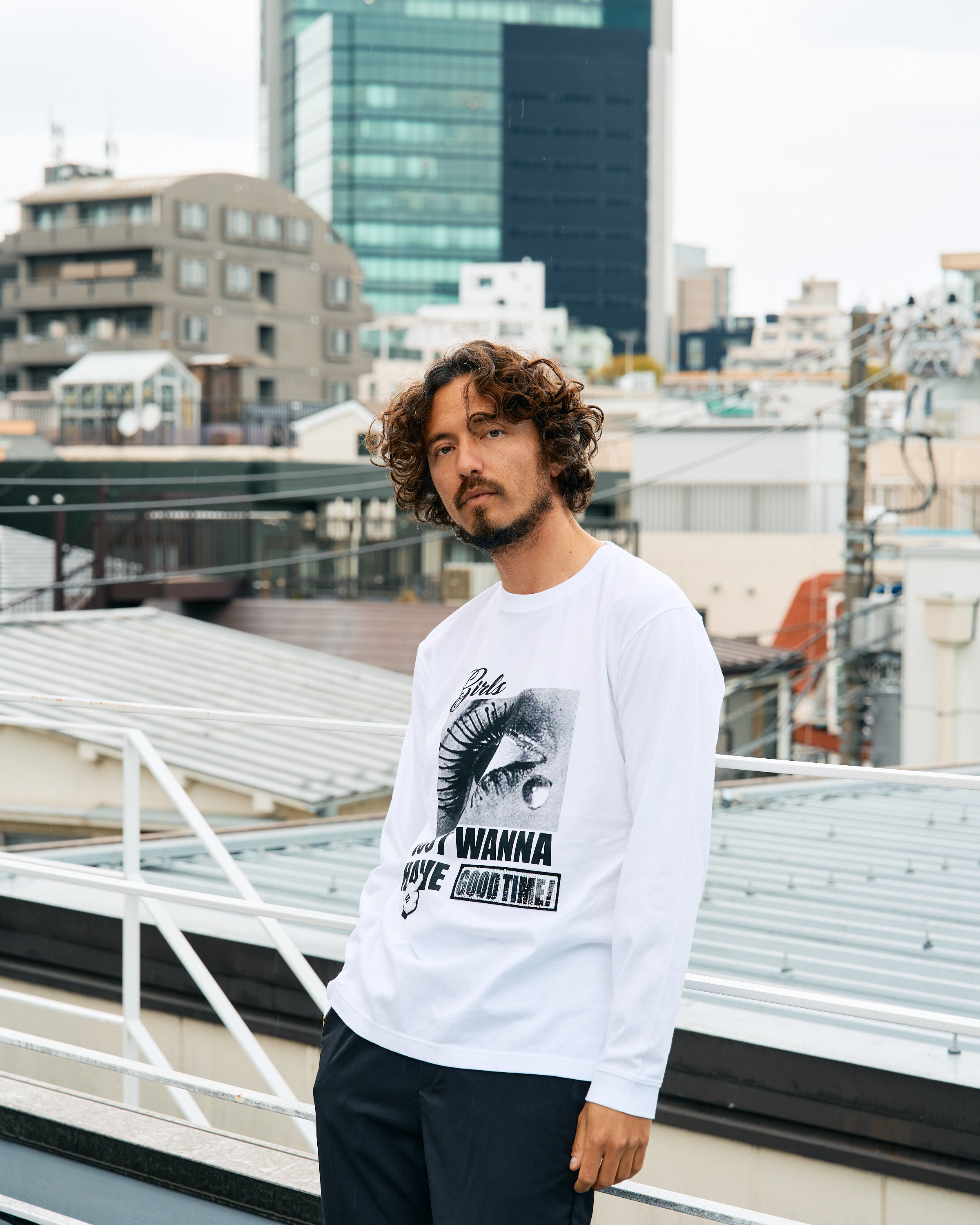 5.6ozコットン天竺JUST WANNA HAVE FUNS シークイン LS Tシャツ